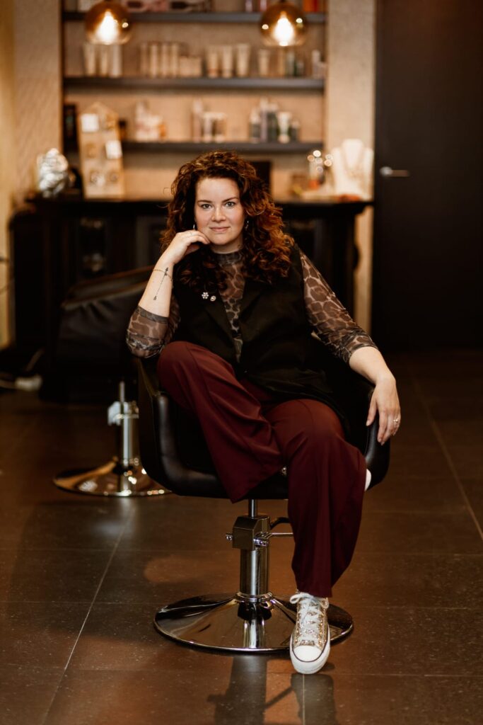 Jody van Rijbroek- eigenaresse- kapperij unique